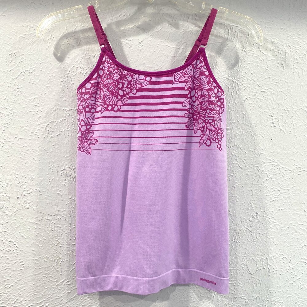 Patagonia seamless stretch tank top in purple, girl's size Small.